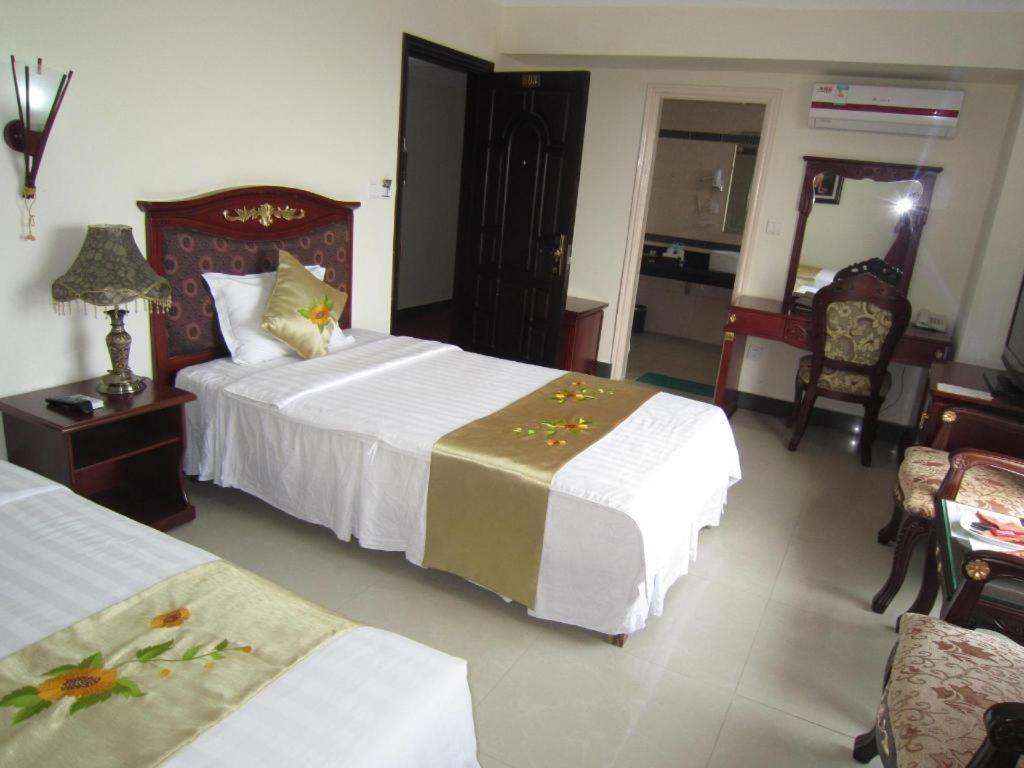 Classic Hoang Long Hotel Хайфон Экстерьер фото
